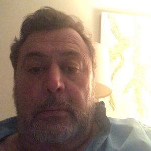 Meet your Posher, Ellis